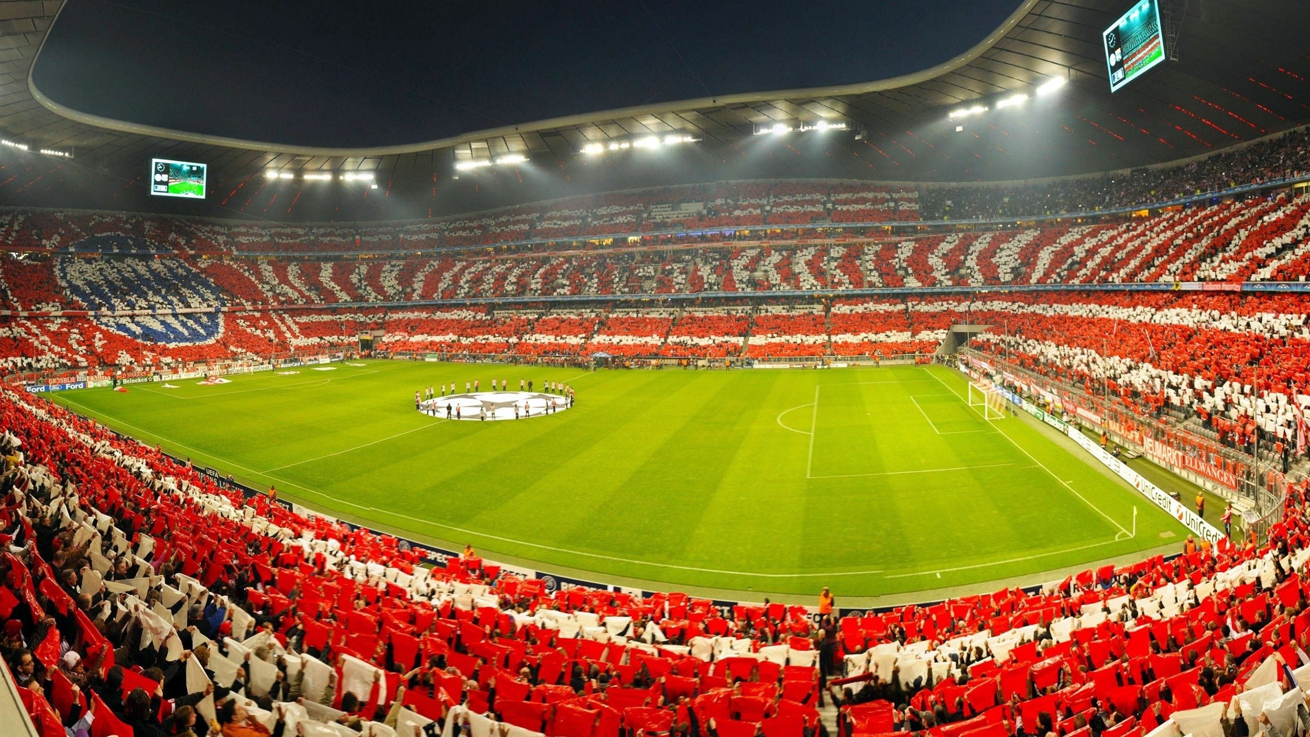 掘金赛后集体观看比赛录像检讨表现，掘金队回放