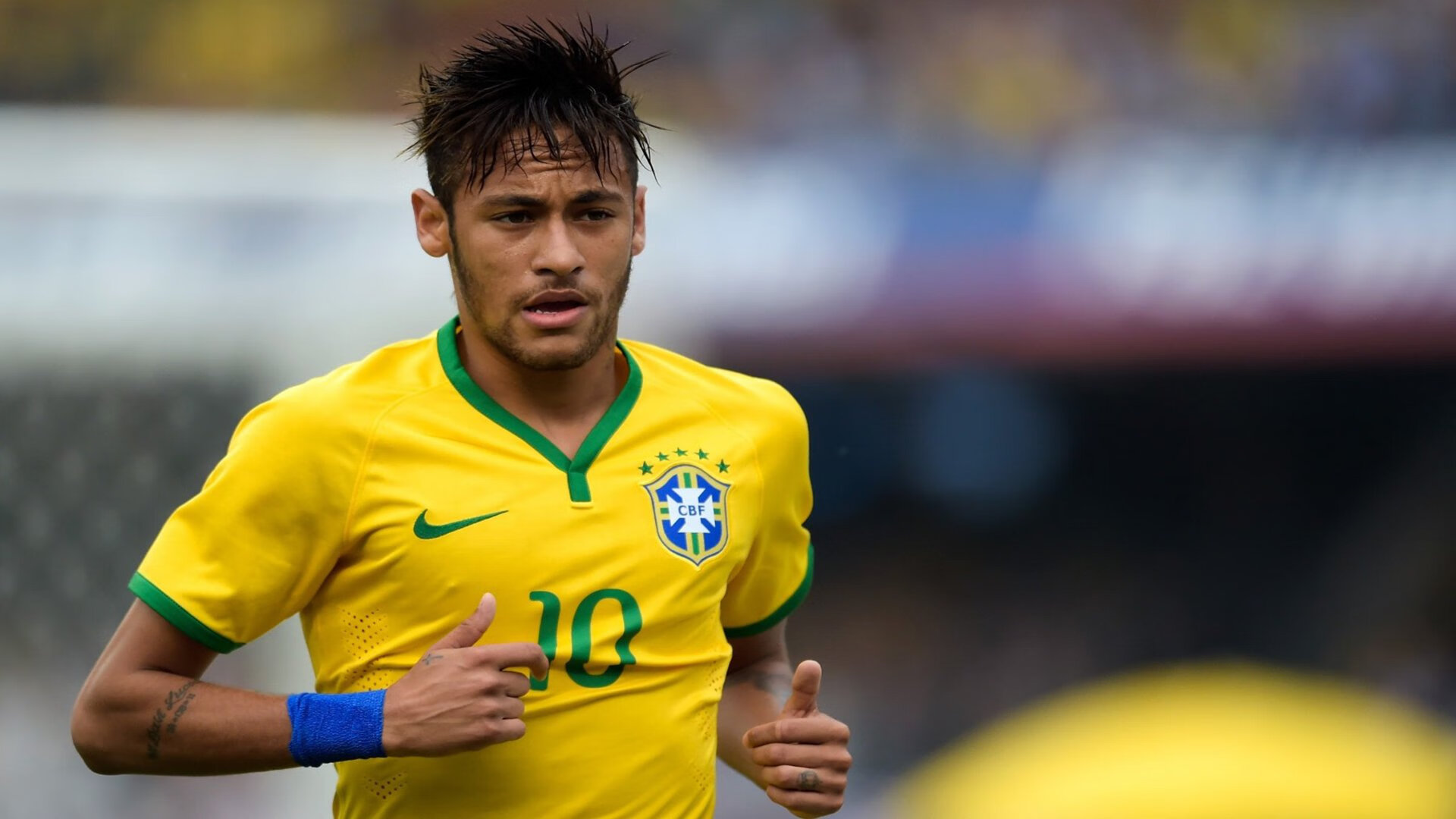 福特的突破能力让全黑队进攻充满变化与活力,福特多少钱黑色